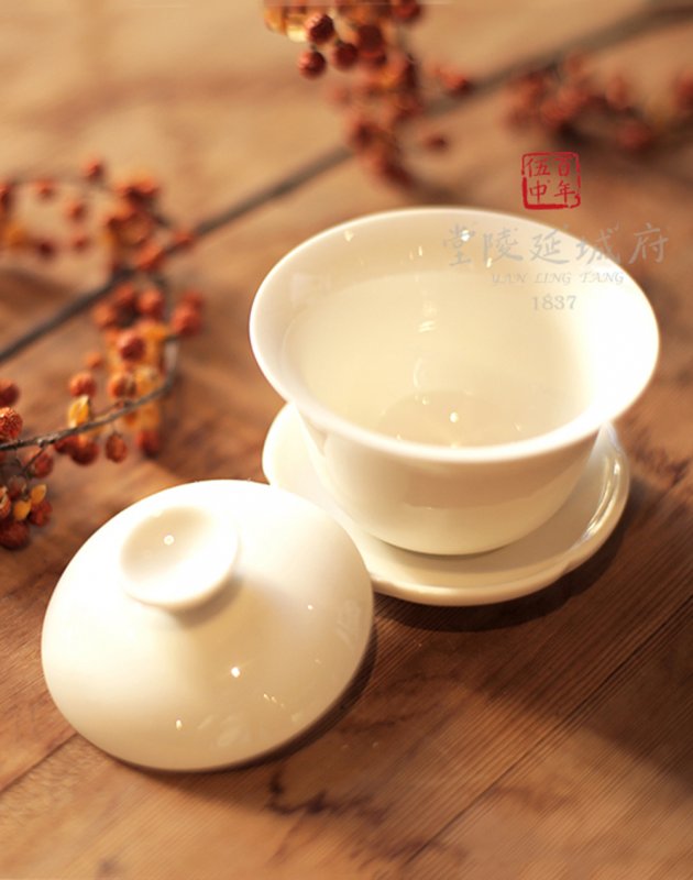 甜白德化瓷蓋杯 3