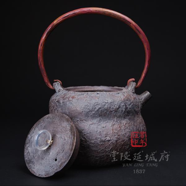 藝術紫砂仿生燒水壺 ─ 濎闊